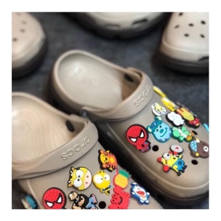 TẶNG 10 JIBBITZ dép sục crocs