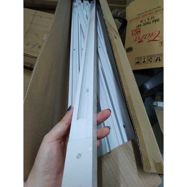 Thanh ray đèn rọi 1m
