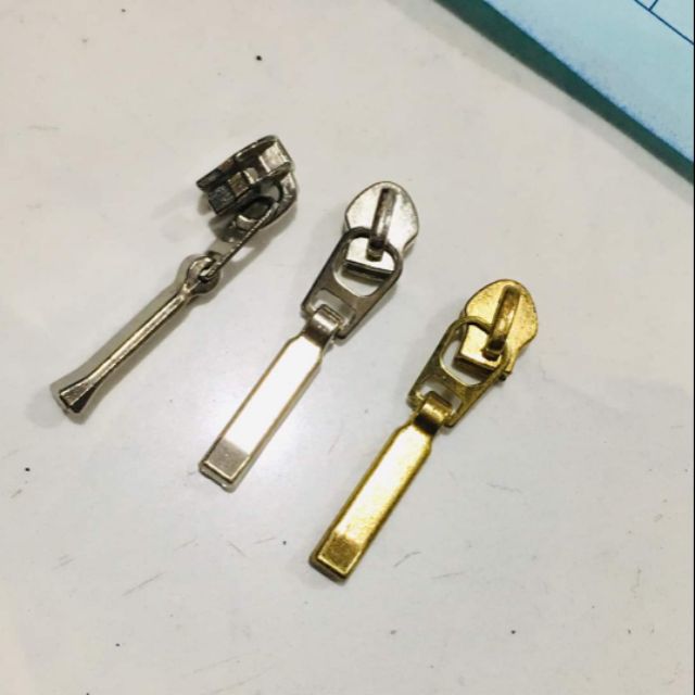 🔥🔥🔥Củ khóa kéo số3 răng cước giá 6k/10cái