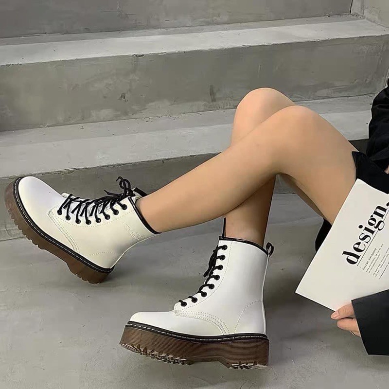 Boot trắng độn đế