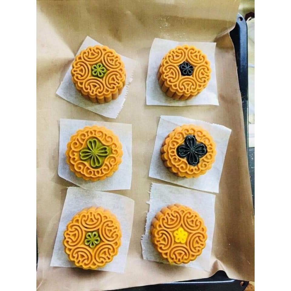 Khuôn làm bánh trung thu lò xo