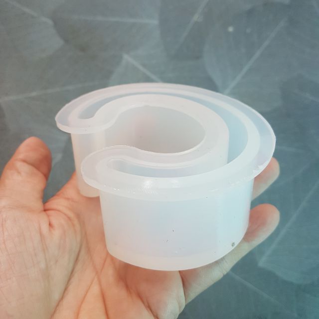 Khuôn silicon vòng tay chữ C