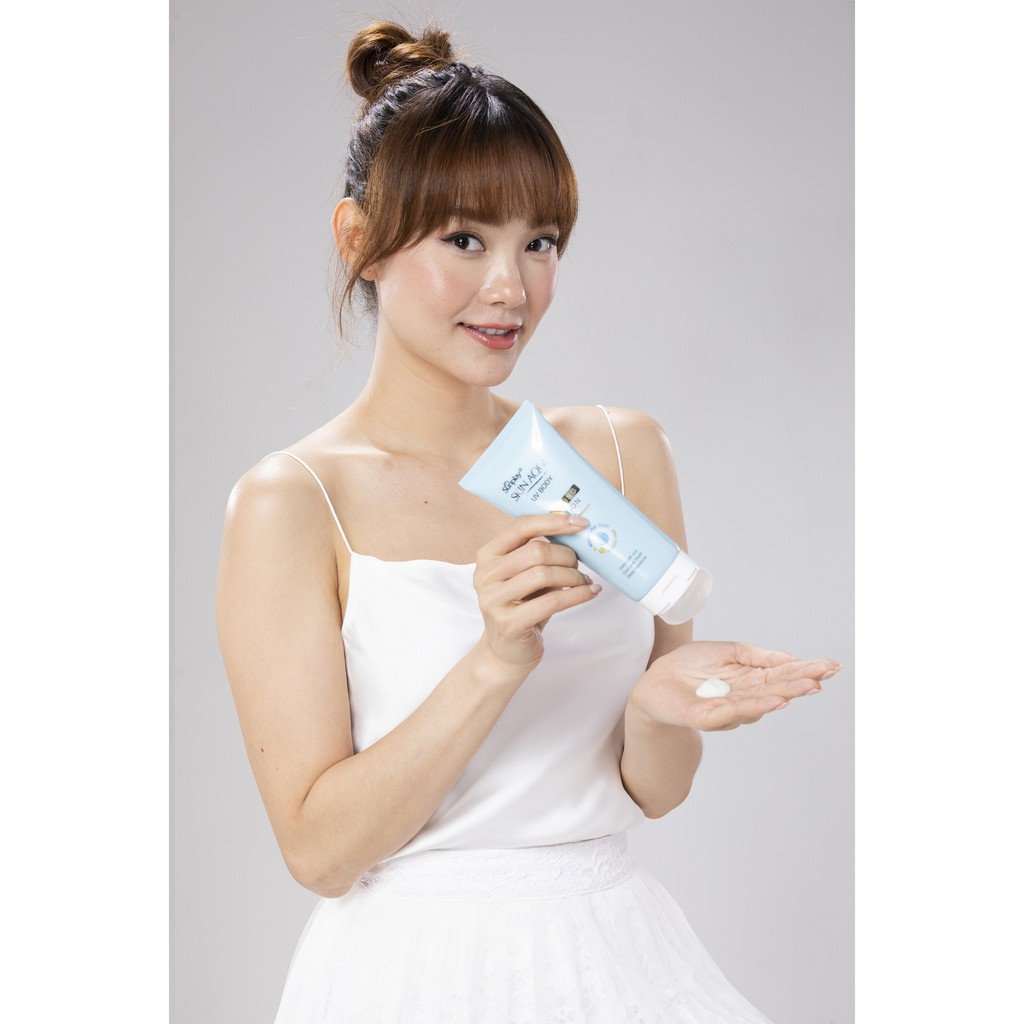 Kem chống nắng dưỡng thể mát lạnh Sunplay Skin Aqua UV Body Cooling Lotion SPF 50+ PA++++ (150g) | WebRaoVat - webraovat.net.vn