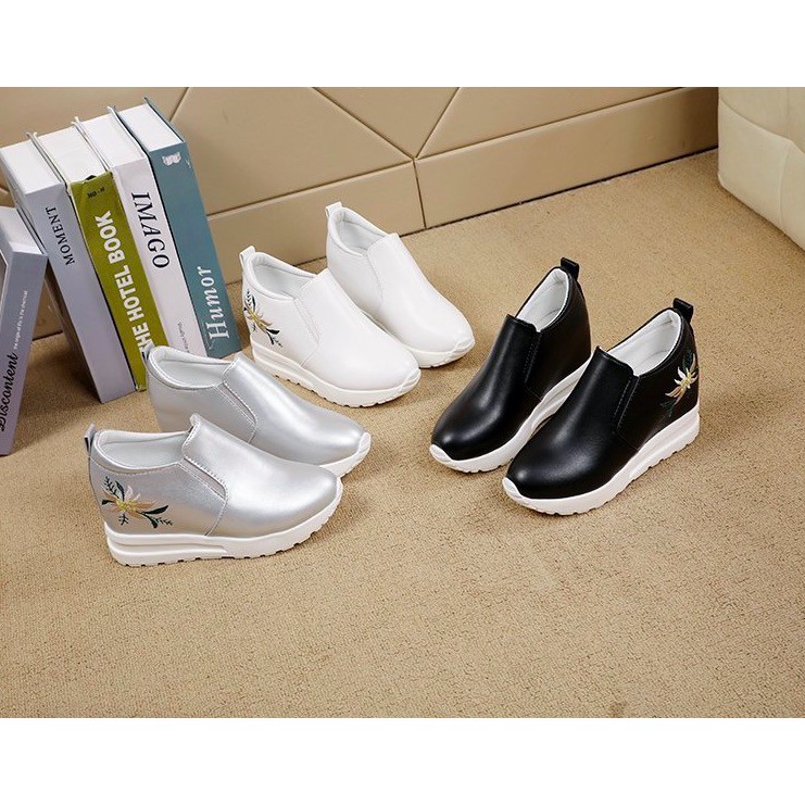 Giày Slip on độn 7p siêu mềm siêu nhẹ 3 màu đen ,trắng ,bạc | BigBuy360 - bigbuy360.vn