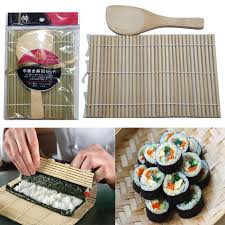 MÀNH CUỘN SUSHI BẰNG TRE KÈM MUỖNG XỚI CƠM