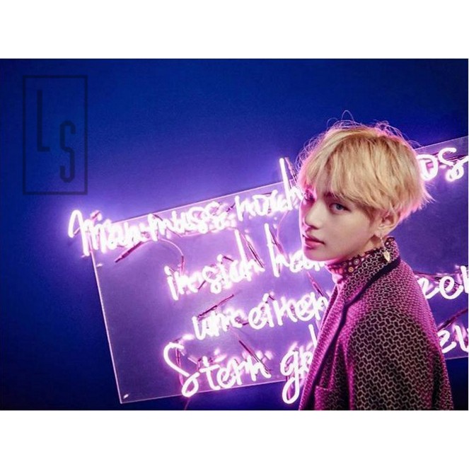 Khuyên BTS ARMY V quả tim cao cấp - Sẵn hàng