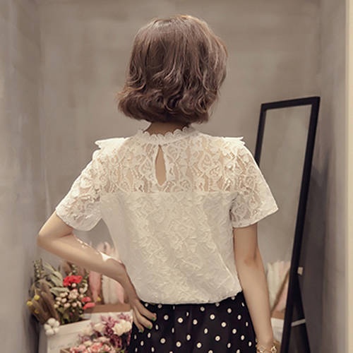 Áo Thun Nữ Tay Ngắn Phối Ren Đơn Giản