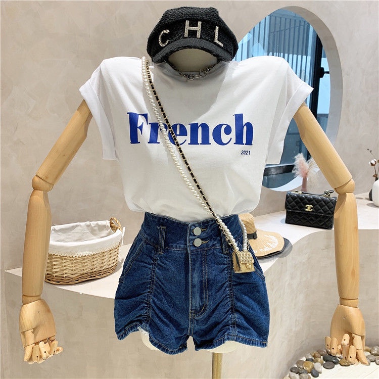High-waisted pleated denim shorts for women in 2022, the new summer style is loose and thin, wearing wide-legged a-word hot pants