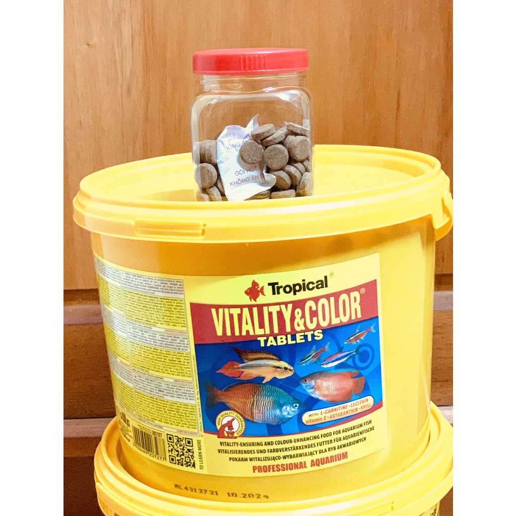 Thức ăn viên dán tăng cường màu sắc cho cá Vitality & Color Tablets
