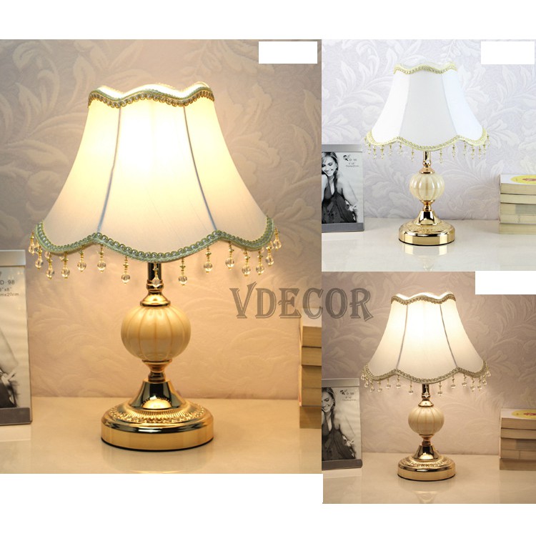 Đèn ngủ để bàn Vdecor phong cách Châu Âu quý tộc, sang trọng tạo điểm nhấn cho căn phòng_DN001