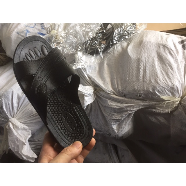 Dép tĩnh điện đen