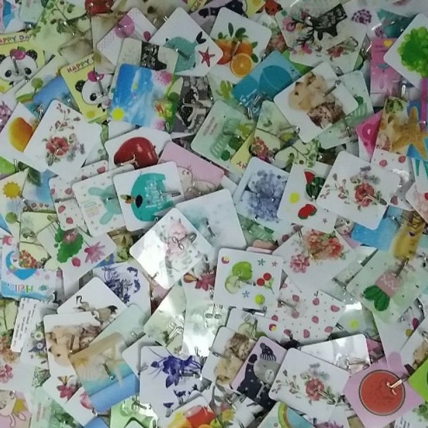 Móc Dán Tường Siêu Dính 3D Độc Đáo .