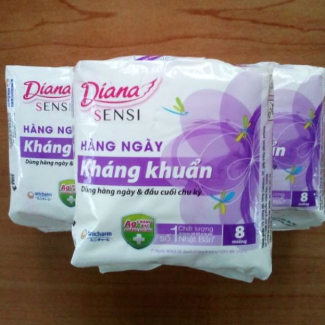 COMBO 3 GÓI BĂNG VỆ SINH DIANA HÀNG NGÀY SENSI KHÁNG KHUẨN (8 MIẾNG/GÓI)