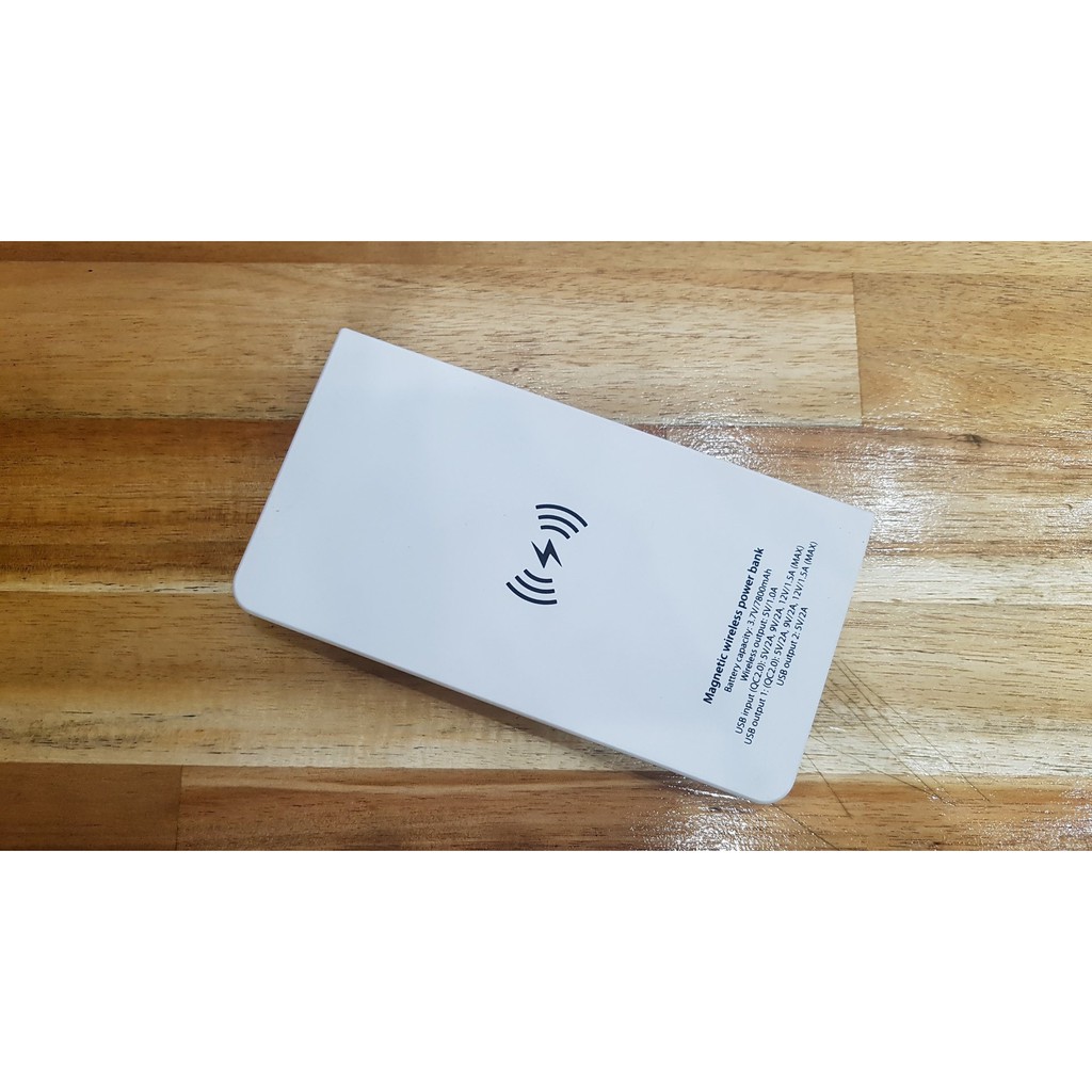 Pin sạc dự phòng Elari MagnetPower 7800mAh