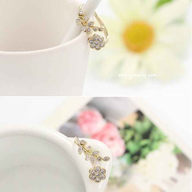 Nhẫn Đeo Tay Bằng Kim Loại Hình Hoa Xinh Xắn Cho Nữ