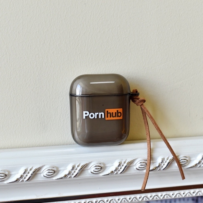 Case Airpod 1/2/Pro/3 Đen Trong Hình Chữ P0RNHUB độc lạ