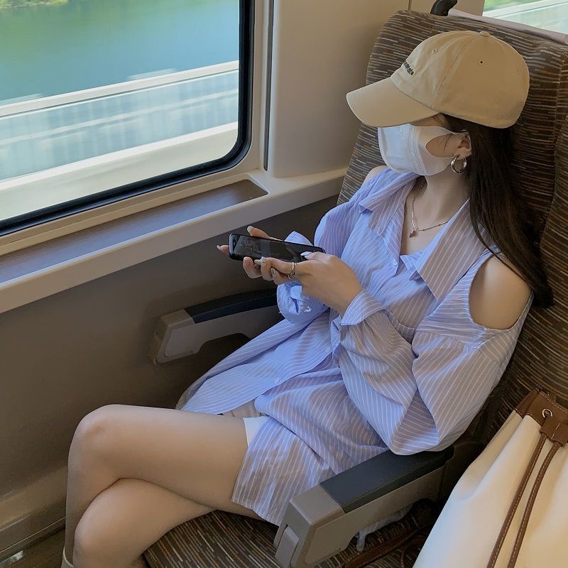 Áo Sơ Mi Tay Dài Dáng Rộng Hở Vai Họa Tiết Kẻ Sọc Màu Xanh Dương Phong Cách Hàn Quốc Thời Trang 2022 Mới Cho Nữ