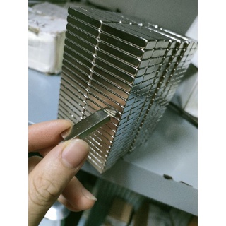 3 Nam châm 30*10*5 siêu mạnh hình chữ nhật đất hiếm siêu mạnh