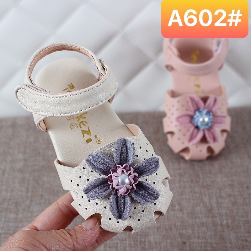 (A602)SANDAL TẬP ĐI CHO BÉ ĐẾ CAO SU CAO CẤP