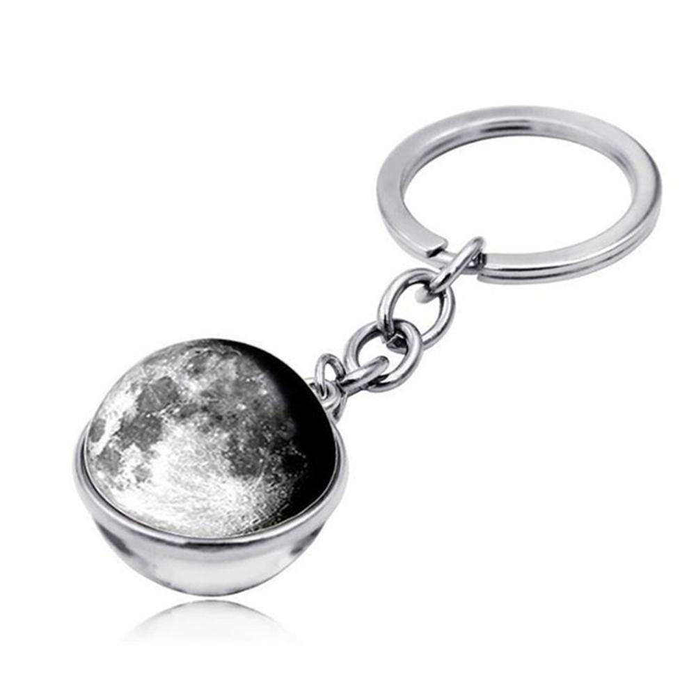Móc Khóa Hình Quả Cầu Thủy Tinh Hai Mặt Màu Dạ Quang Hình Vũ Trụ Galaxy
