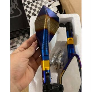 Gương 5 cạnh màu titan .