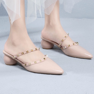 Dép Bít Mũi Đính Đinh Tán Thời Trang Dành Cho Nữ