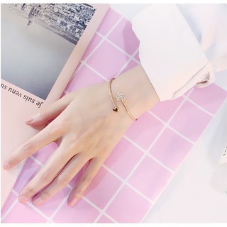 Lắc Tay Trái Tim Nữ [Titan] Đính Đá
