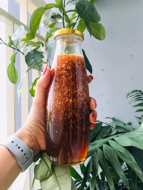 Mật ong rừng ngâm tỏi lý Sơn
