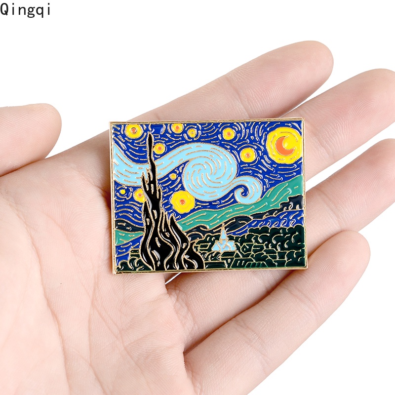 Ghim cài áo Miss Zoe có hình tranh sơn dầu Van Gogh độc đáo