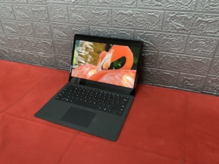 Surface Laptop 2 - Laptop doanh nhân cao cấp