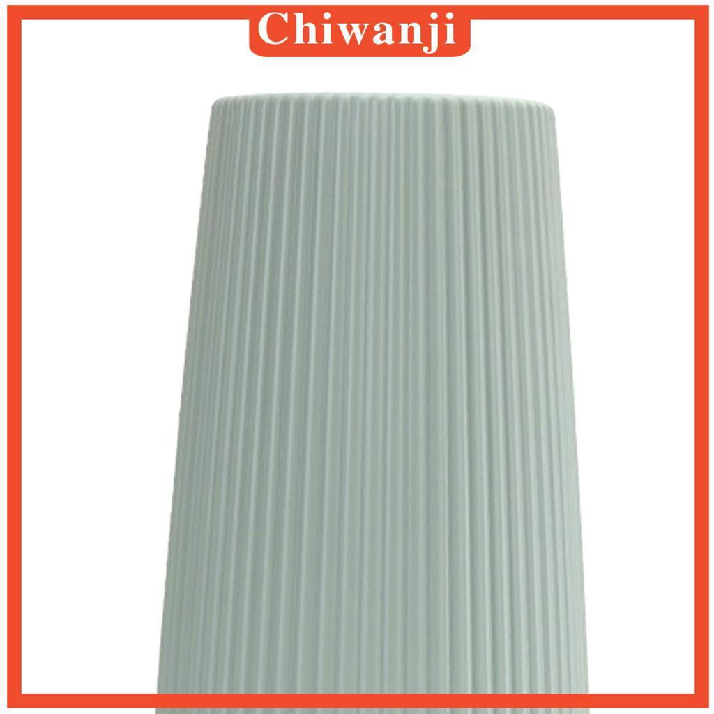 Bình hoa bằng nhựa phong cách đơn giản dùng trang trí hoặc làm quà tân gia
