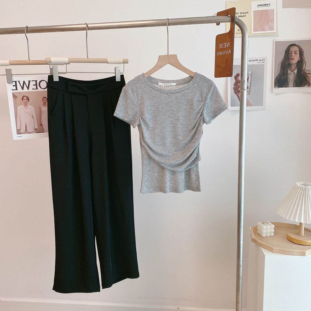 Áo Thun Tay Ngắn Dáng Ôm Xếp Ly Thời Trang Hàng Mới Dành Cho Bạn Nữ Dễ Phối Đồ