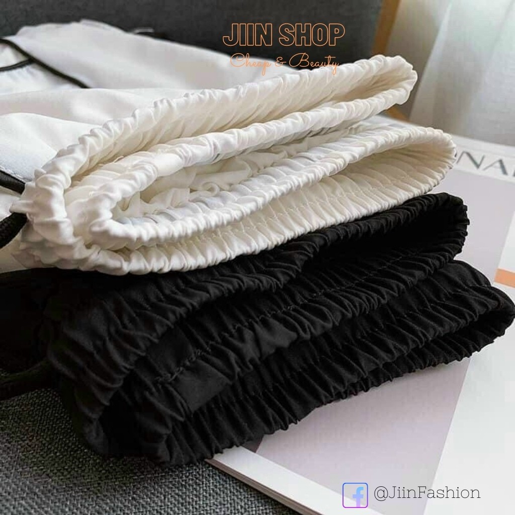 Quần short thể thao nữ, thêu chữ, thoáng mát, chất đũi loại 1 by Jiin shop