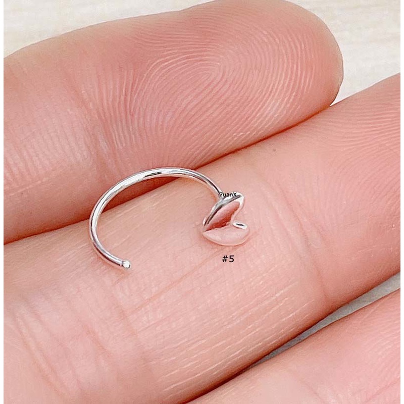 1 Bông Tai Hình Ngôi Sao/ Trái Tim/ Bông Hoa Chất Liệu Bạc S925 Không Gây Dị Ứng