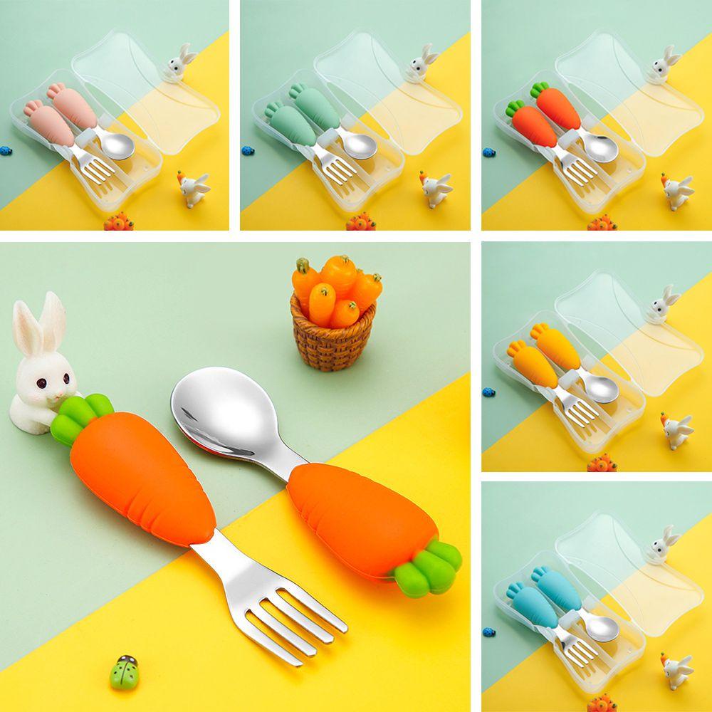 Bộ Muỗng Nĩa Hình Cà Rốt Dễ Thương Cho Bé