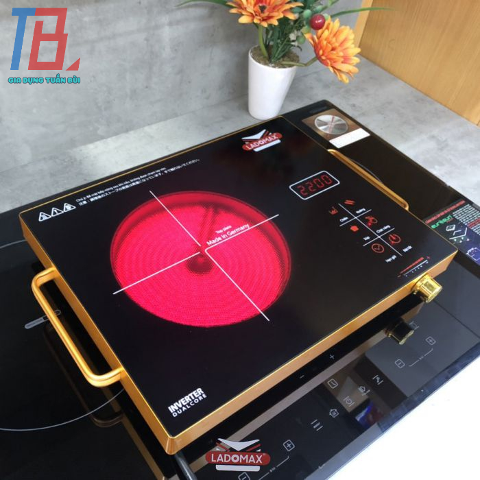 Bếp hồng ngoại LADOMAX HA-666 (Không kén nồi) công suất 2200W, có khung tay cầm - Chính hãng BH 12 tháng