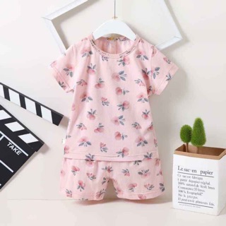 Bộ đồ mùa hè bé gái