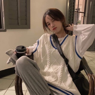 Áo len cổ lọ be