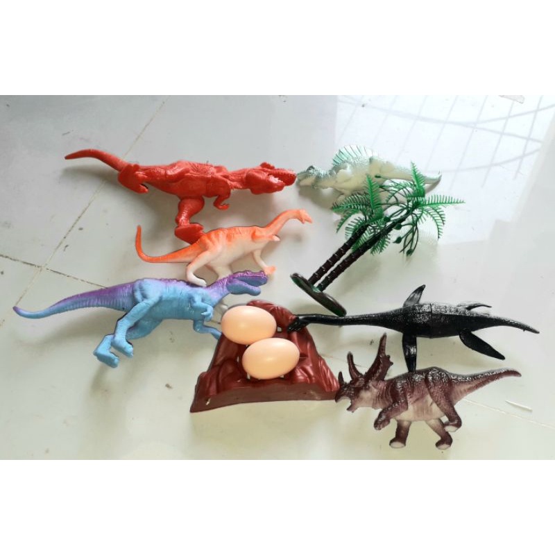 Sét 6 mô hình khu vườn 6 con khủng long loại trung bằng nhựa cứng