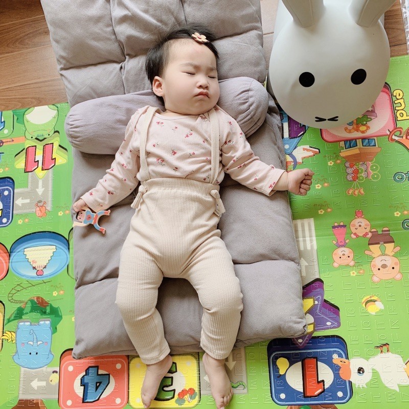 Quần tất yếm phong cách Hàn Quốc cho bé
