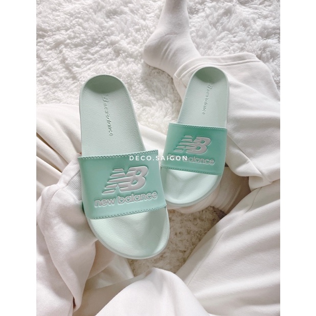 Dép quai ngang họa tiết logo NB màu Pastel cao 2cm đế Eva nhẹ, êm chân – Hỗ trợ đổi size/tặng kèm box – Deco.saigon