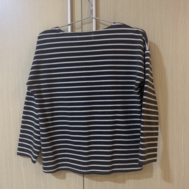 Pass / Áo thun tay dài sọc ngang basic brand Hàn