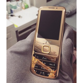 Điện thoại Nokia 6700 Gold