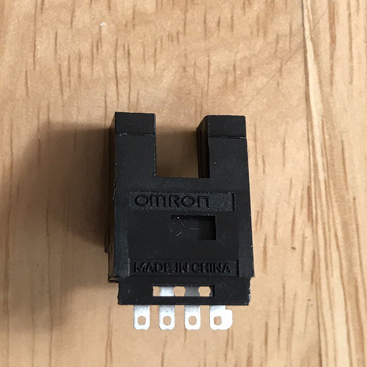 Cảm biến quang EE-SX673