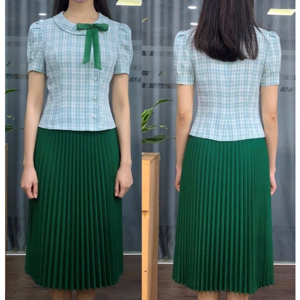 Set Áo Và Chân Váy UNIVTH Thiết Kế Cổ Tròn - Chân Váy Xếp Li Sang Trọng