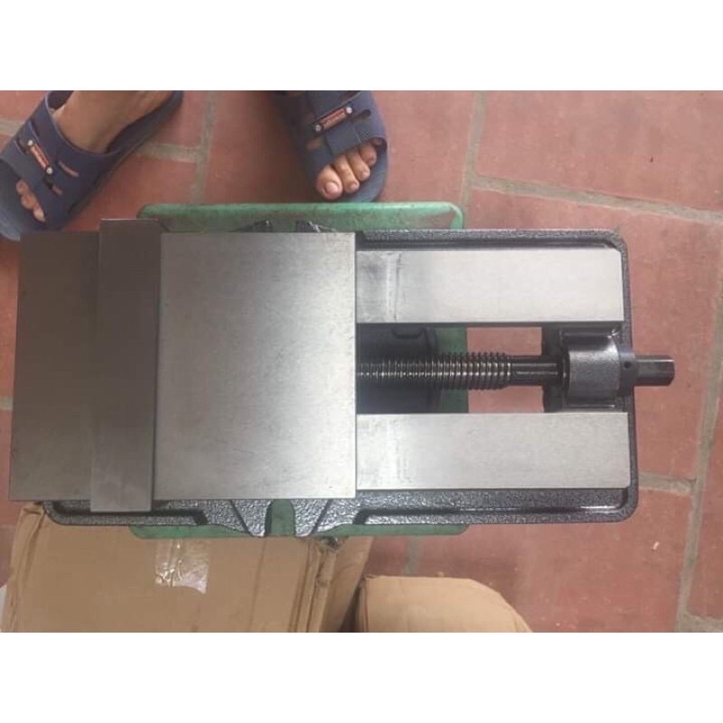 Ê tô .máy tiện phay