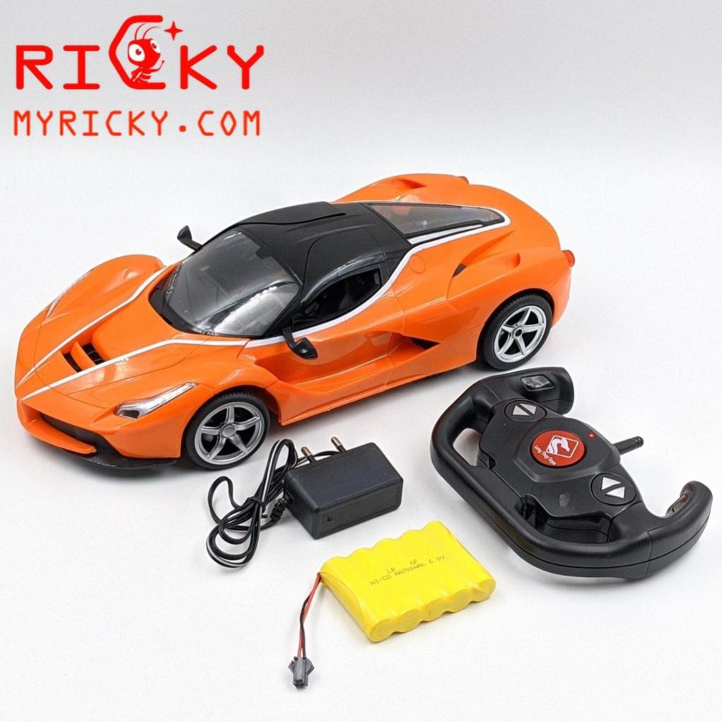 Xe điều khiển Ferrari Đóng mở cửa - Cỡ lớn 1:10