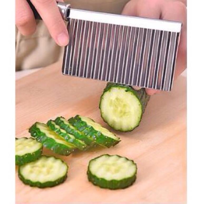 Dao Lượn Sóng Cắt Rau Củ Hoa Quả Cho Bé Ăn Dặm Shopmegold1 , Dao Lượn Sóng Tạo Hình Đồ Ăn Dặm Cho Bé