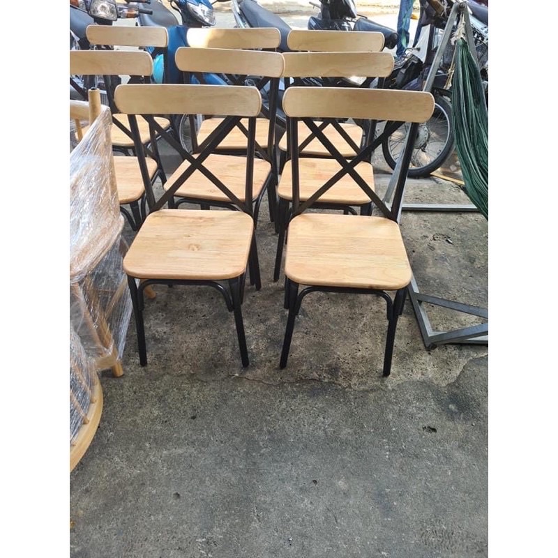 Bộ bàn ghế cafe-ghế chữ X-bàn chân sắt mặt gỗ