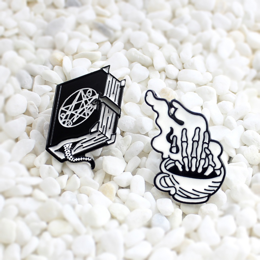 Huy Hiệu Cài Áo Hình Tách Cà Phê/Sách Thời Trang